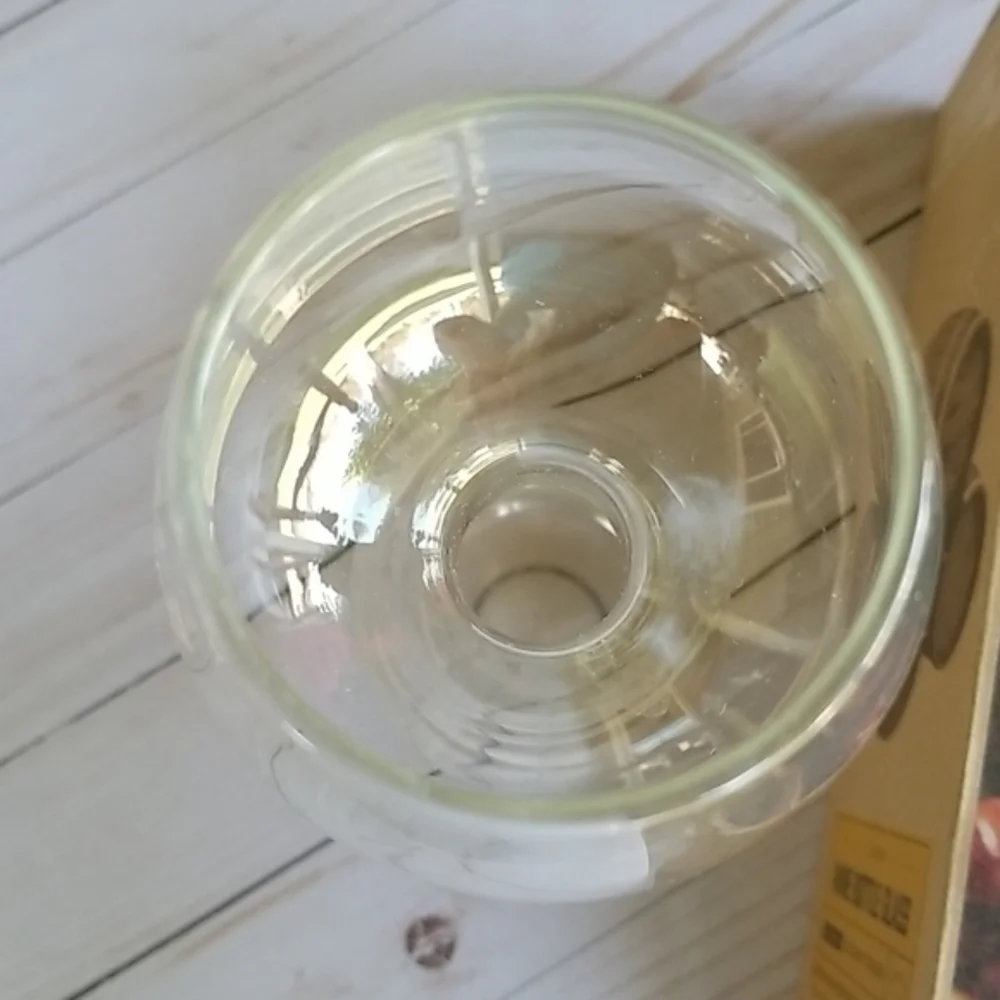 New refinery wine‎ bottle glass